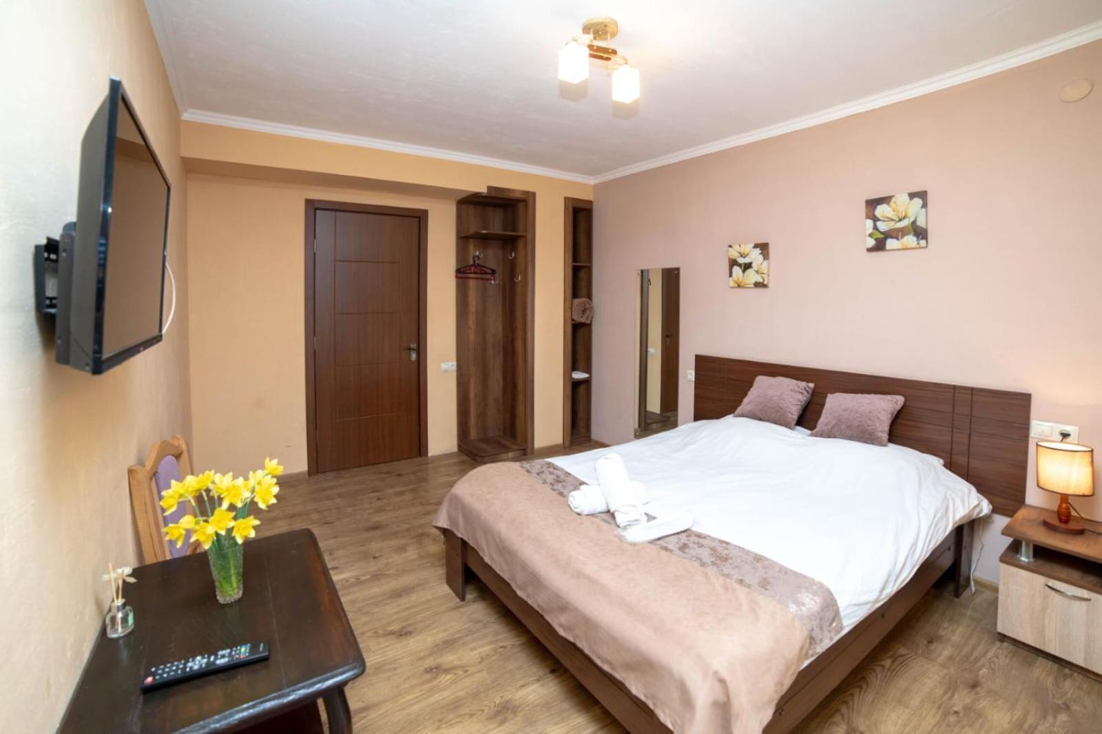 Guest House Kavkasioni 33 Telavi Exterior foto