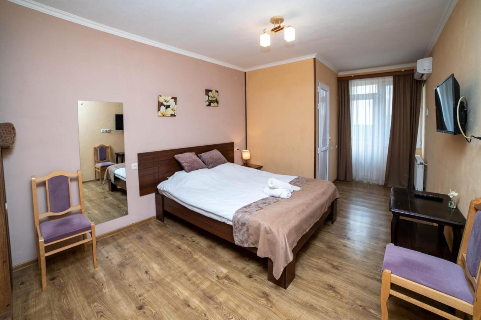 Guest House Kavkasioni 33 Telavi Exterior foto