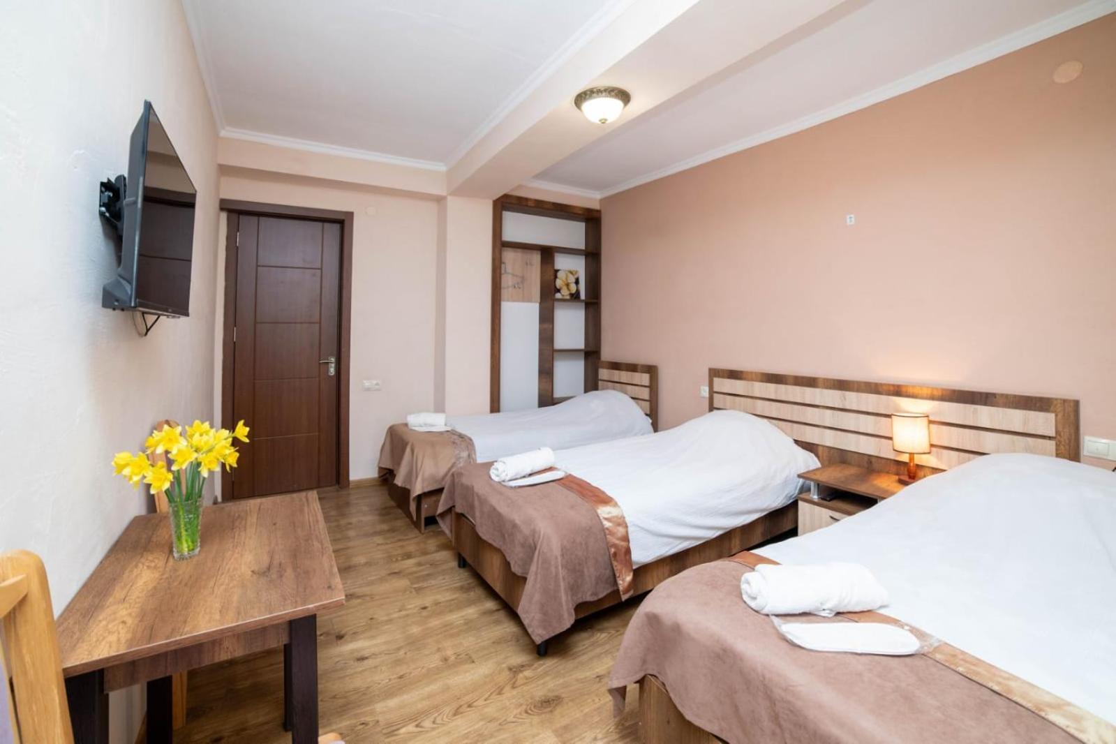 Guest House Kavkasioni 33 Telavi Exterior foto
