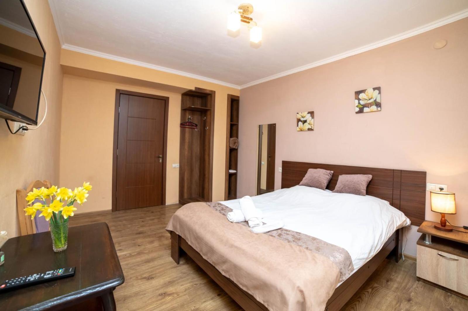 Guest House Kavkasioni 33 Telavi Exterior foto