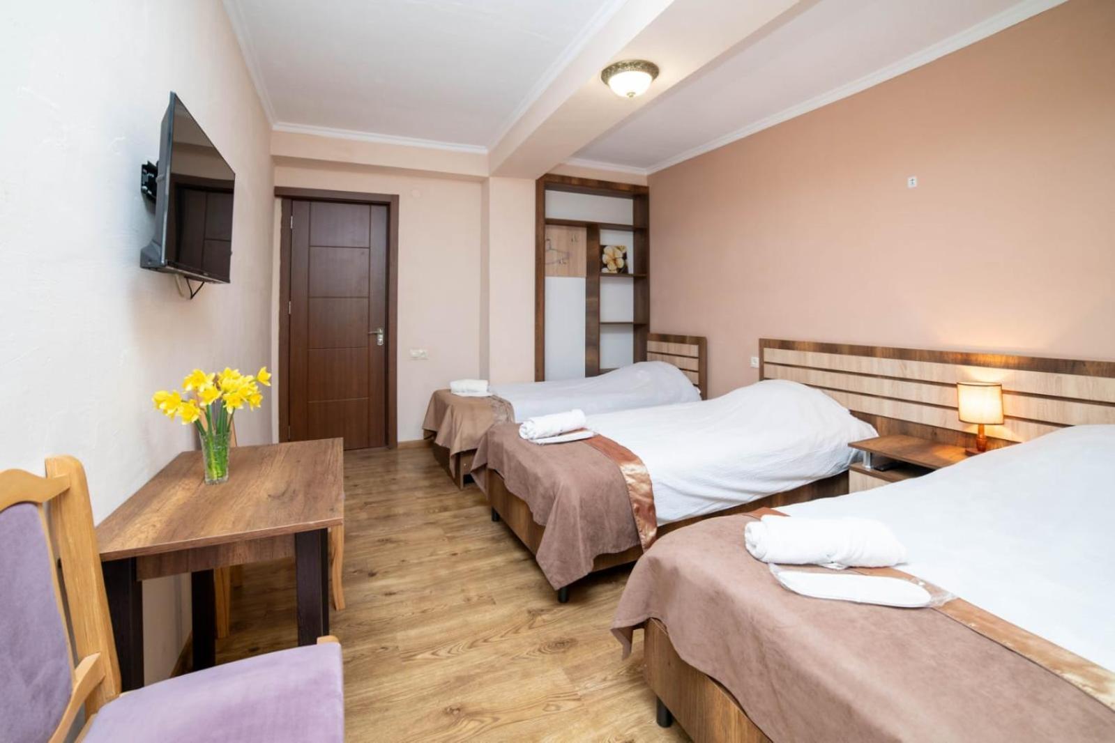Guest House Kavkasioni 33 Telavi Exterior foto