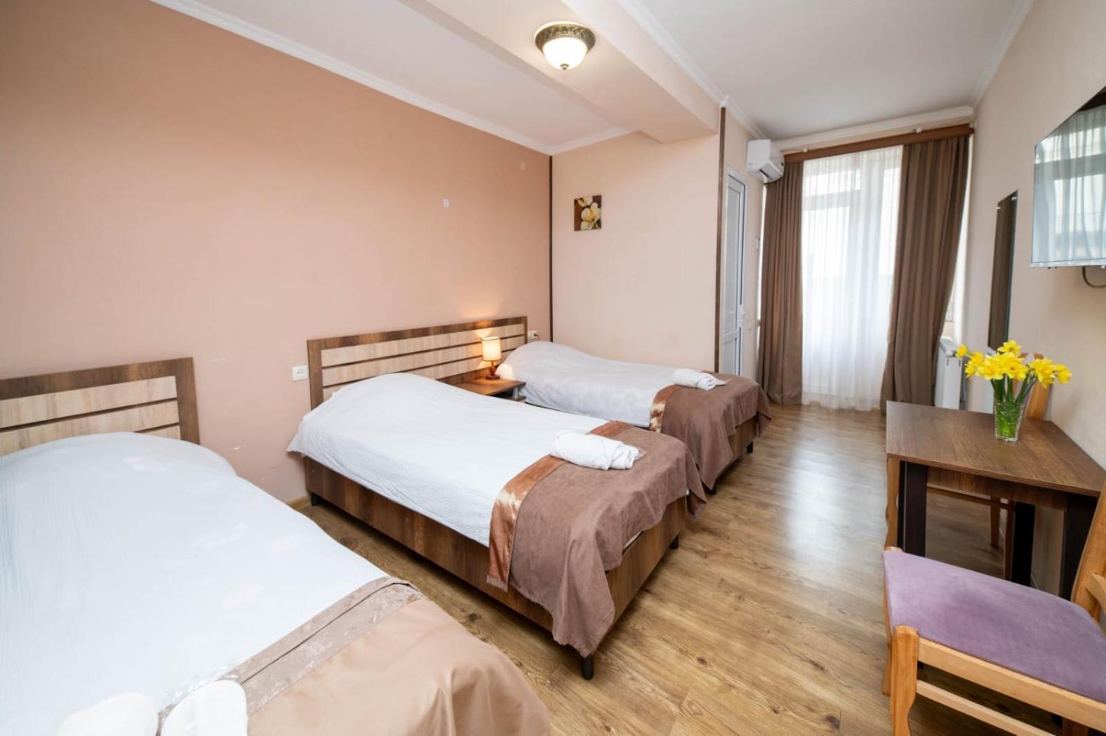 Guest House Kavkasioni 33 Telavi Exterior foto
