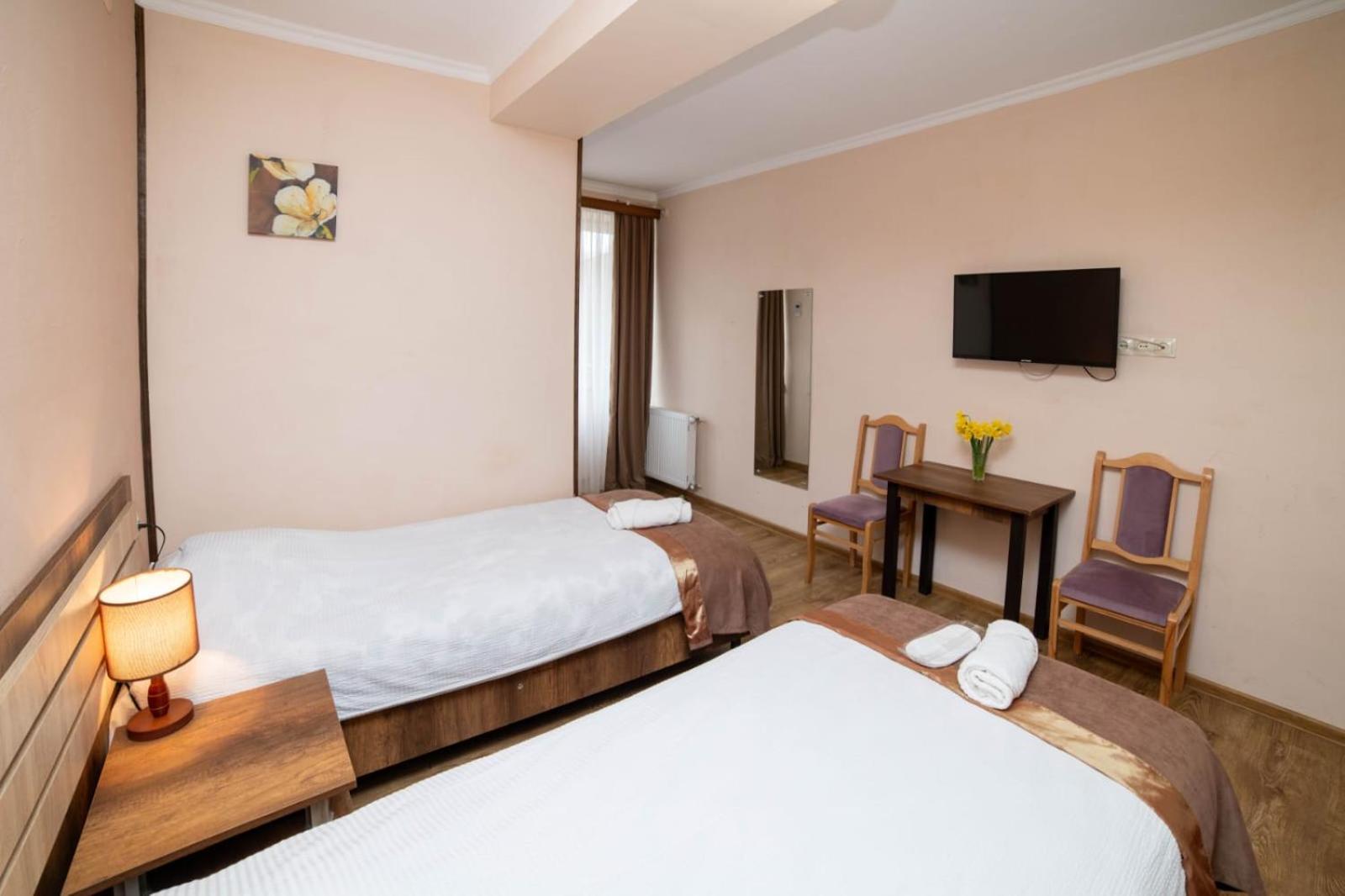 Guest House Kavkasioni 33 Telavi Exterior foto